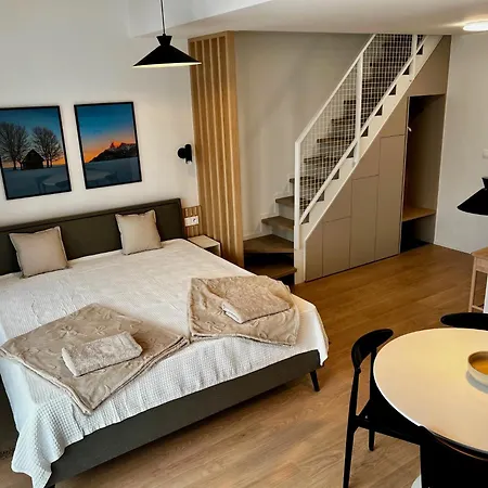 Luxury Gerlach Mountain Mezonet I *